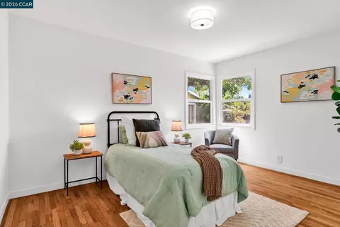 Bedroom - 2072 Chalomar Rd, Concord, CA 94518 photo 5 of 6