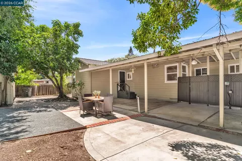 Exterior - 2072 Chalomar Rd, Concord, CA 94518 photo 3 of 11