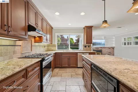 Kitchen - 6620 Thames Dr, Gilroy, CA 95020 photo 1 of 5