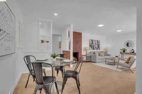 Dining - 102 Dalma Dr, Mountain View, CA 94041 photo 3 of 3