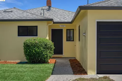 Exterior - 102 Dalma Dr, Mountain View, CA 94041 photo 3 of 9