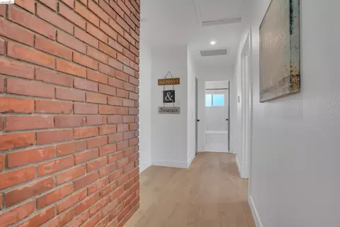 Entry Way - 102 Dalma Dr, Mountain View, CA 94041 photo 4 of 5