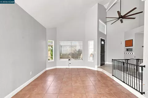 Living - 300 Helena Ct, Oakley, CA 94561 photo 2 of 7