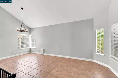 Living - 300 Helena Ct, Oakley, CA 94561 photo 3 of 7