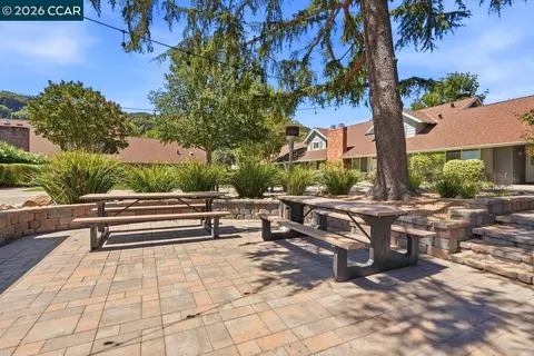 Exterior - 202 Miramonte Dr, Moraga, CA 94556 photo 4 of 5