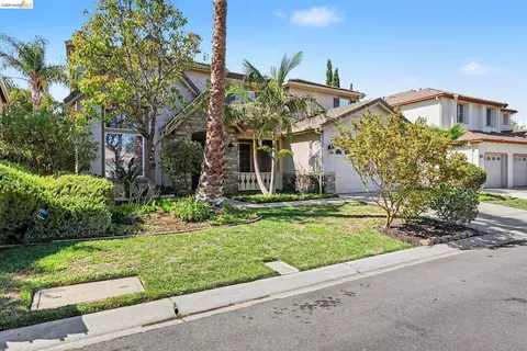 Exterior - 3551 Keystone Loop, Discovery Bay, CA 94505 photo 3 of 9