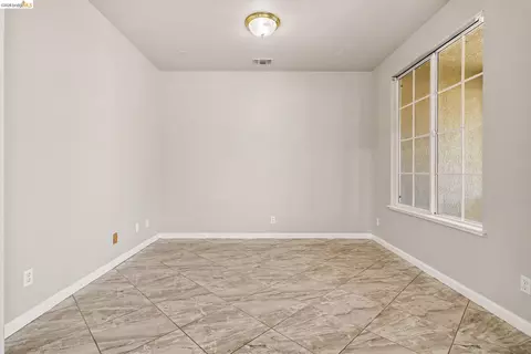 Living - 3551 Keystone Loop, Discovery Bay, CA 94505 photo 6 of 10