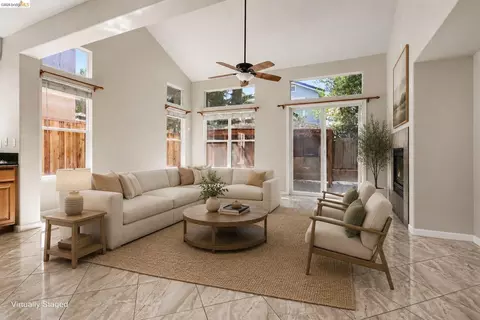 Living - 3551 Keystone Loop, Discovery Bay, CA 94505 photo 2 of 10