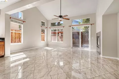 Living - 3551 Keystone Loop, Discovery Bay, CA 94505 photo 1 of 10
