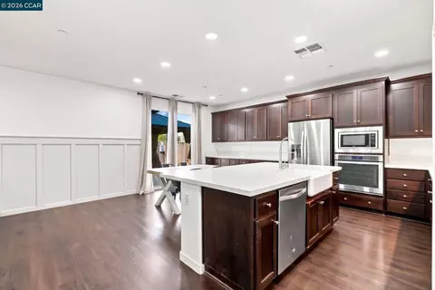 Kitchen - 145 Willowrun Way, Oakley, CA 94561 photo 1 of 2