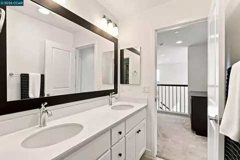 Bath - 145 Willowrun Way, Oakley, CA 94561 photo 2 of 4
