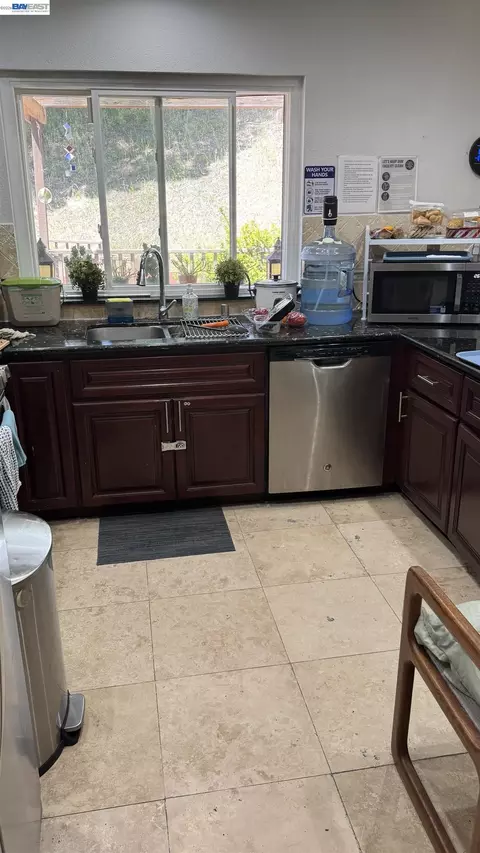 Kitchen - 8206 Rhoda Ave, Dublin, CA 94568 photo 1 of 1