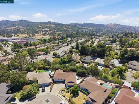 View/Area - 3307 Ahern Ct, Richmond, CA 94803 photo 10 of 12