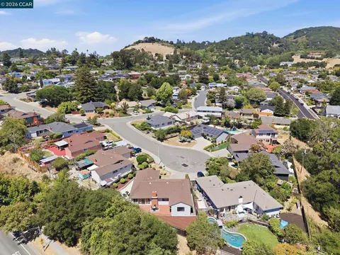 View/Area - 3307 Ahern Ct, Richmond, CA 94803 photo 7 of 12