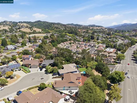 View/Area - 3307 Ahern Ct, Richmond, CA 94803 photo 9 of 12