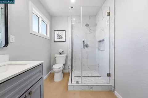 Bath - 3307 Ahern Ct, Richmond, CA 94803 photo 1 of 7