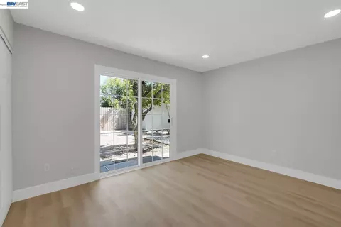 Bedroom - 587 Somoa Ln, Lathrop, CA 95330 photo 8 of 9