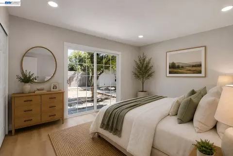 Bedroom - 587 Somoa Ln, Lathrop, CA 95330 photo 7 of 9
