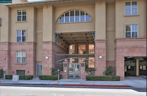 30 E Julian St #203, San Jose, CA 95112