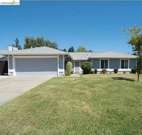 39 Stanislaus Cir, Sacramento, CA 95831