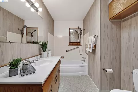 Bath - 2525 Bruce Dr, Fremont, CA 94539 photo 4 of 5