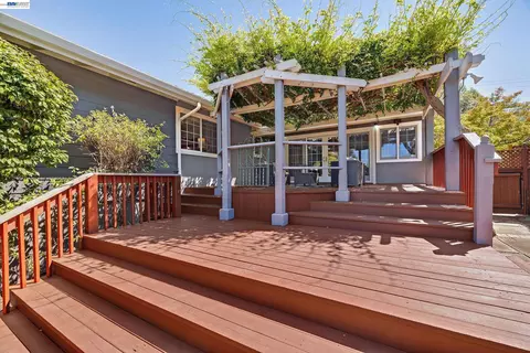 Exterior - 2525 Bruce Dr, Fremont, CA 94539 photo 10 of 20