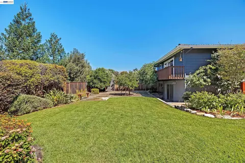 Exterior - 2525 Bruce Dr, Fremont, CA 94539 photo 13 of 20
