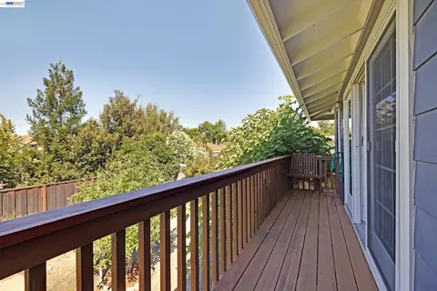 Exterior - 2525 Bruce Dr, Fremont, CA 94539 photo 4 of 20