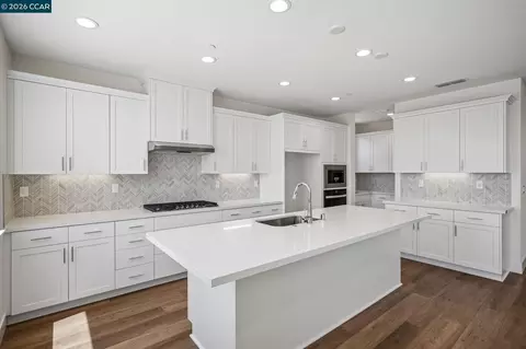 Kitchen - 3576 Darnoch Ave, Lathrop, CA 95330 photo 1 of 1
