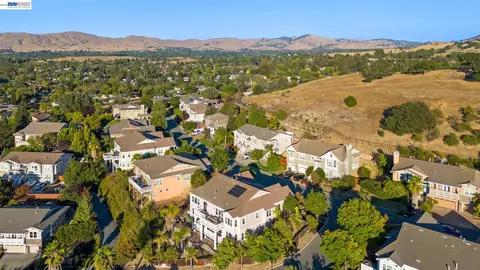 View/Area - 1121 Newhaven Pl, Concord, CA 94518 photo 4 of 5