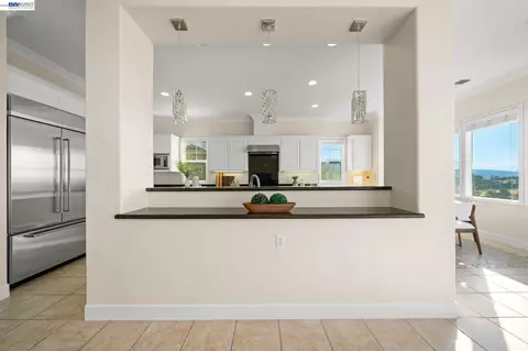 Kitchen - 1121 Newhaven Pl, Concord, CA 94518 photo 5 of 5