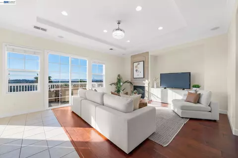 Living - 1121 Newhaven Pl, Concord, CA 94518 photo 6 of 7