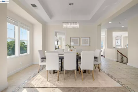 Dining - 1121 Newhaven Pl, Concord, CA 94518 photo 2 of 3
