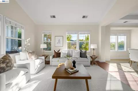 Living - 1121 Newhaven Pl, Concord, CA 94518 photo 1 of 7