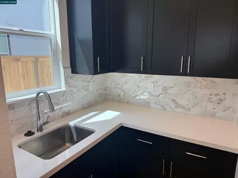 Kitchen - 3600 Darnoch, Lathrop, CA 95330 photo 3 of 4