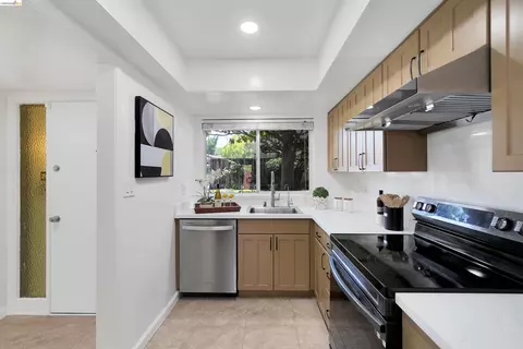 Kitchen - 1909 Landess Ave, Milpitas, CA 95035 photo 3 of 5