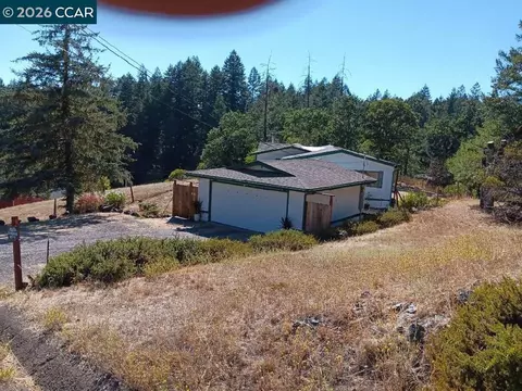 26540 Daphne Way, Willits, CA 95490 photo 3