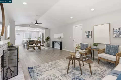 Living - 4814 Wolf Way, Concord, CA 94521 photo 4 of 5