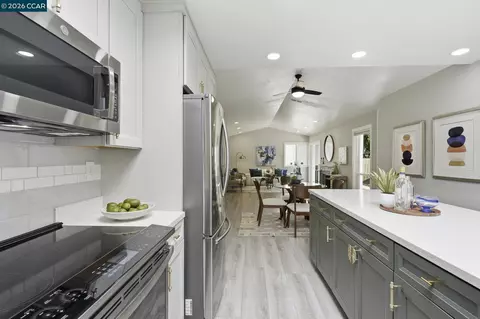 Kitchen - 4814 Wolf Way, Concord, CA 94521 photo 5 of 5