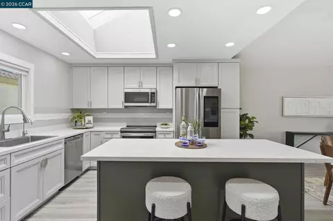 Kitchen - 4814 Wolf Way, Concord, CA 94521 photo 4 of 5