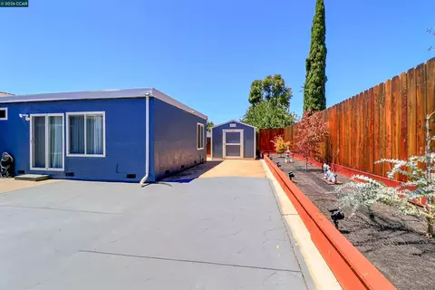 Exterior - 638 Berkeley Way, Fairfield, CA 94533 photo 7 of 11