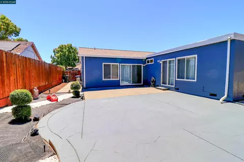 Exterior - 638 Berkeley Way, Fairfield, CA 94533 photo 6 of 11