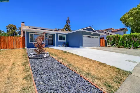 Exterior - 638 Berkeley Way, Fairfield, CA 94533 photo 2 of 11