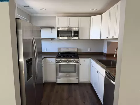 Kitchen - 251 Arthur Rd, Martinez, CA 94553 photo 1 of 3