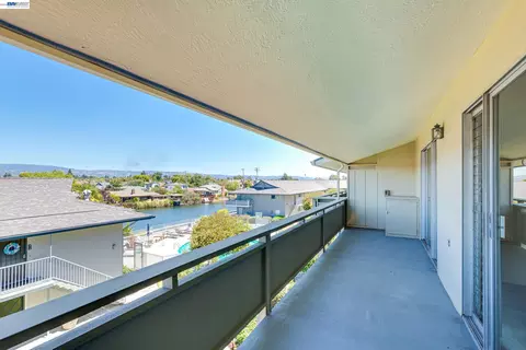 View/Area - 339 Broadway #307, Alameda, CA 94501 photo 1 of 4