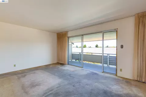 Living - 339 Broadway #307, Alameda, CA 94501 photo 2 of 3