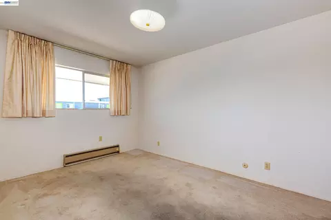 Bedroom - 339 Broadway #307, Alameda, CA 94501 photo 1 of 2