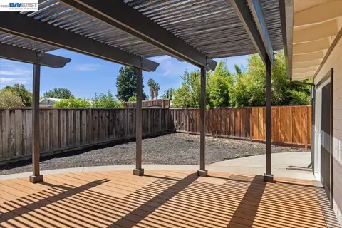 Exterior - 38341 Moab Dr, Fremont, CA 94536 photo 2 of 4