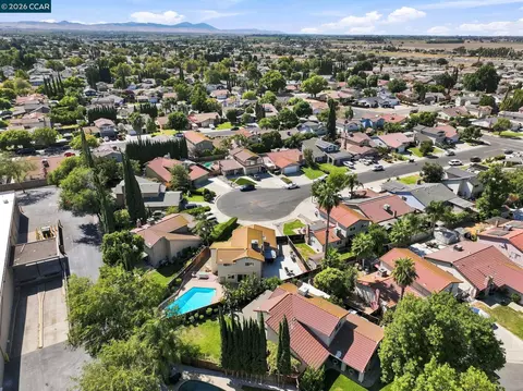 View/Area - 2750 Gomes Ct, Tracy, CA 95376 photo 5 of 5