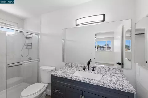 Bath - 2750 Gomes Ct, Tracy, CA 95376 photo 3 of 5